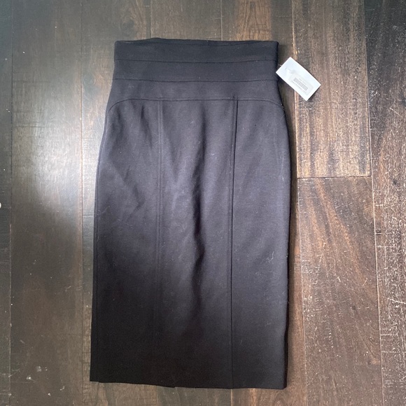 *SOON TO DONATE*
NWT Robert Rodriguez Pencil Skirt - Picture 4 of 12